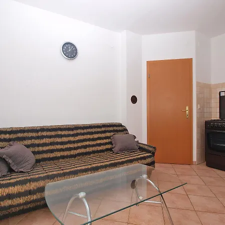 Apartman Andrija 1500 Póla