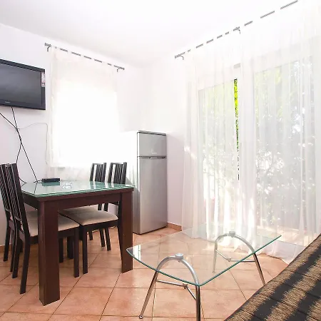 Andrija 1500 Apartman *